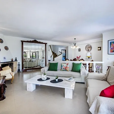 Toad Hall Villa Sesmarias